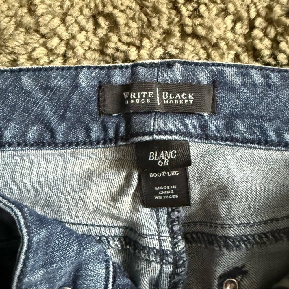 ✨ Bundle of 3 Women’s Size 6 Jeans – Glam Denim Lot ✨ - Picture 3 of 12